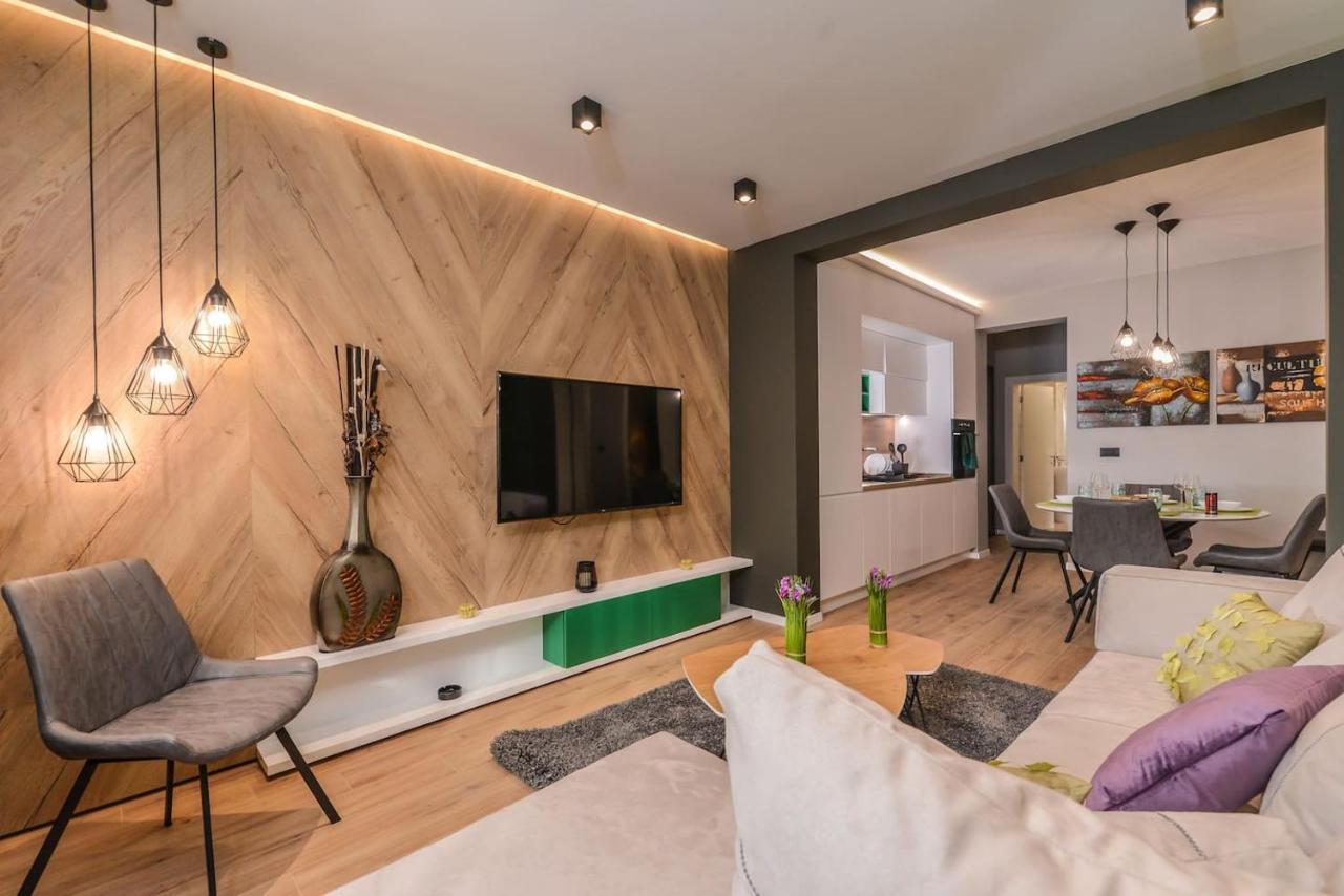 Urban Eden - Lux & Style, 2-Bedroom, 2-Bathroom Sofia Exterior photo